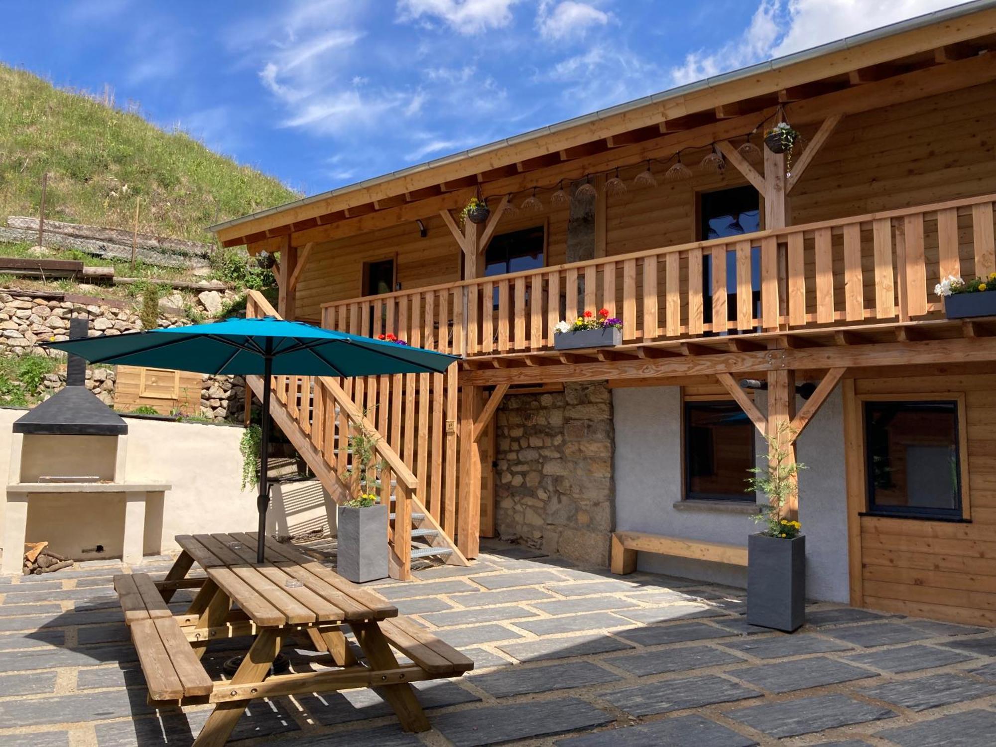 Studio Canellito Le Clos Des Ours Matemale Exterior photo